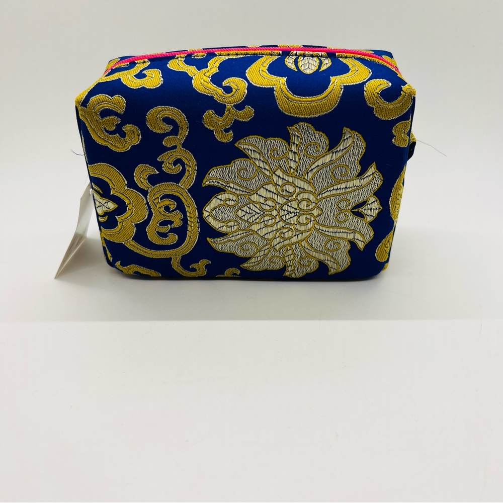 NWT Silk Cosmetic Bag. Blue & Gold & Pink Trim 5” x 3.5” x2”